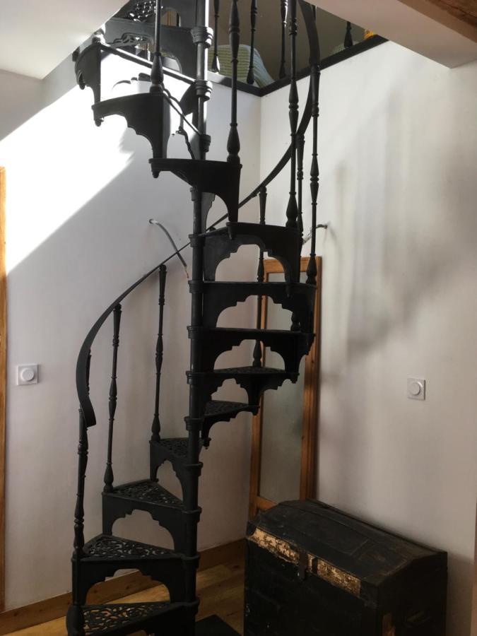 No 6 Bed & Breakfast Dournazac Bagian luar foto