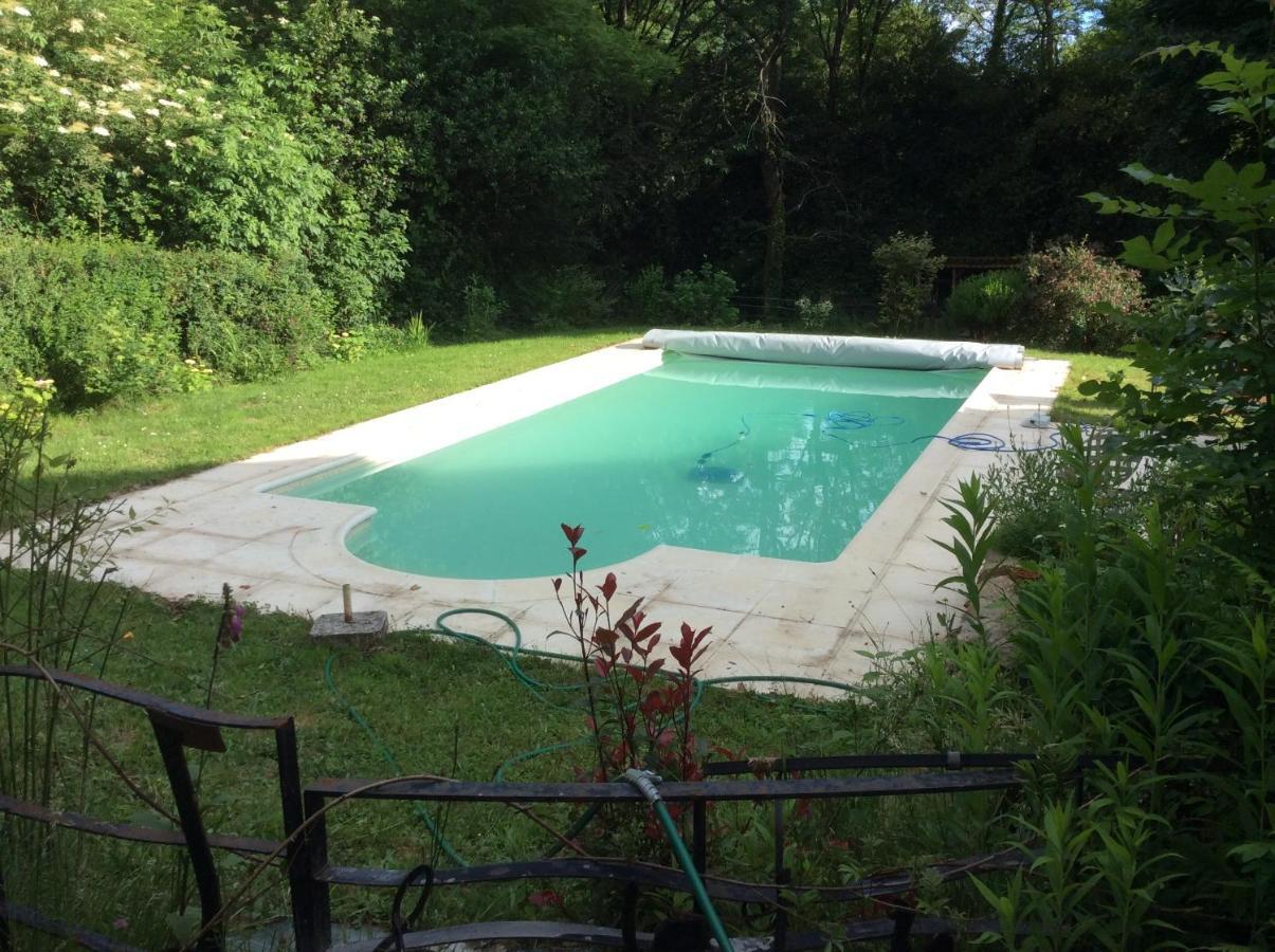 No 6 Bed & Breakfast Dournazac Bagian luar foto